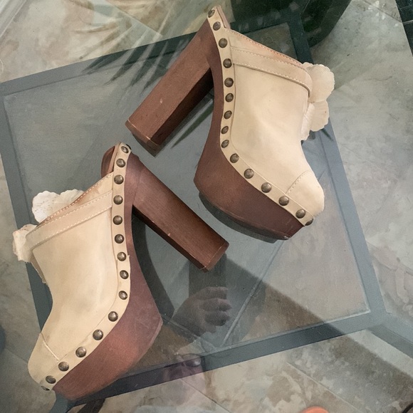 CHANEL Studded Floral High Heel Clog Sandals - Picture 5 of 14